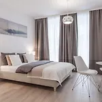 Absynt Ovo Hotel