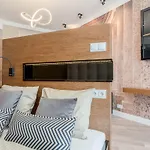 Hotel Absynt Ovo *