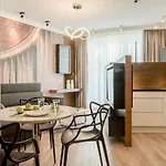 Absynt Ovo Hotel *