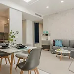 Absynt Ovo Hotel