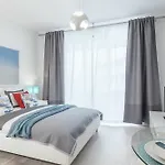 Hotel Absynt Ovo