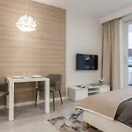 Hotel Absynt Ovo