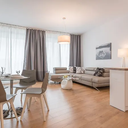 Absynt Ovo فروتسواف