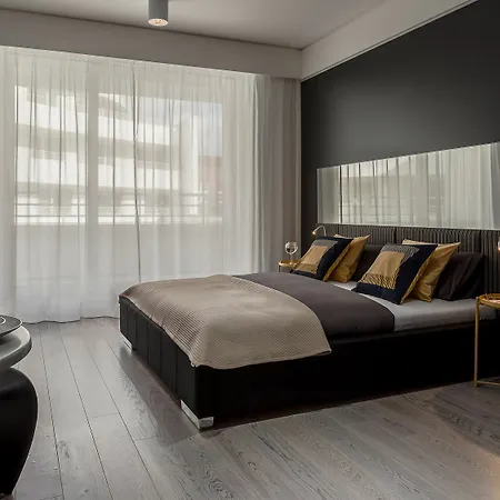 Hotel Absynt Ovo *